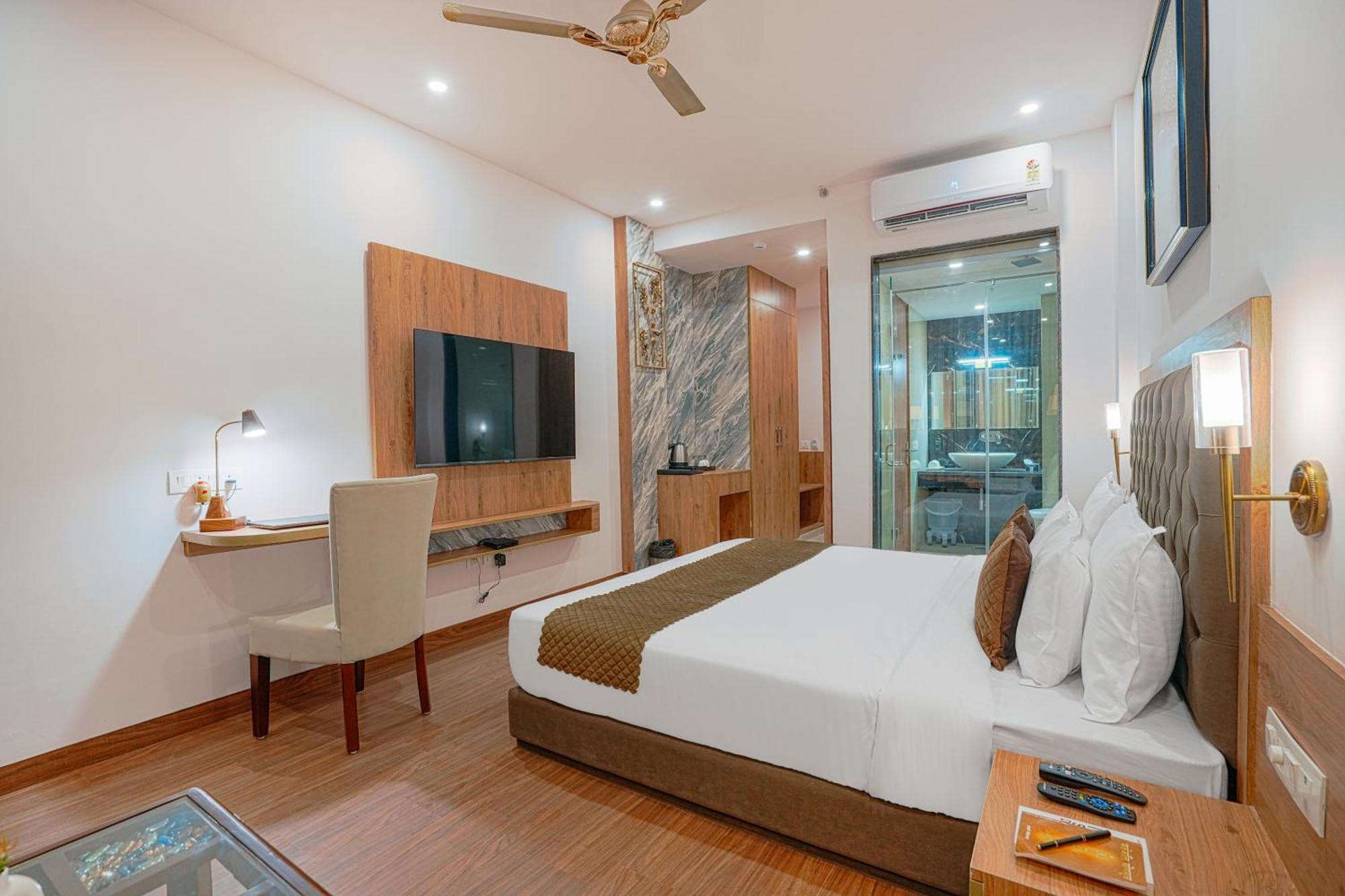 The Sanawar Heights I Kasauli I New Property Экстерьер фото