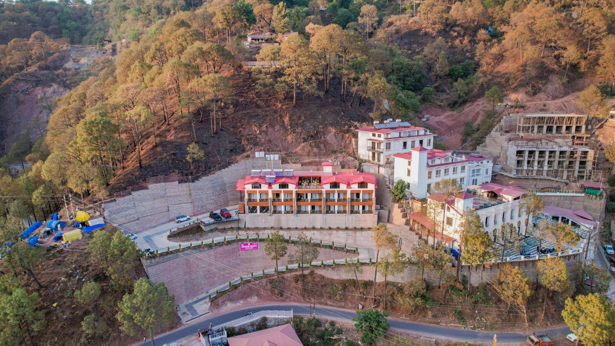 The Sanawar Heights I Kasauli I New Property Экстерьер фото